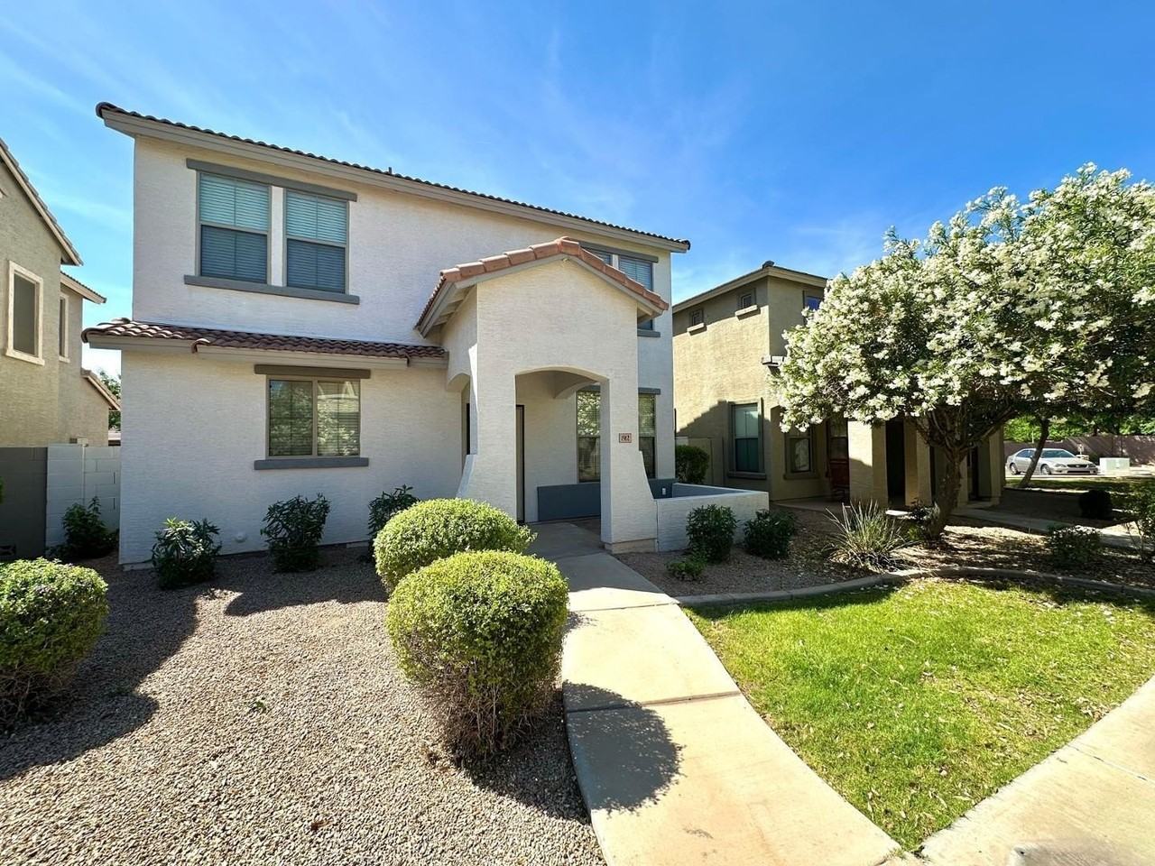 1912 E Loma Vista St - Photo 2 of 47