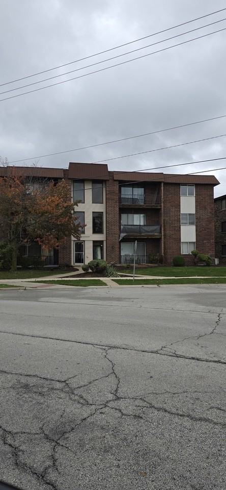 17701 Park Blvd ##304