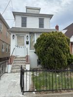 featured image of 1637 E 53rd St