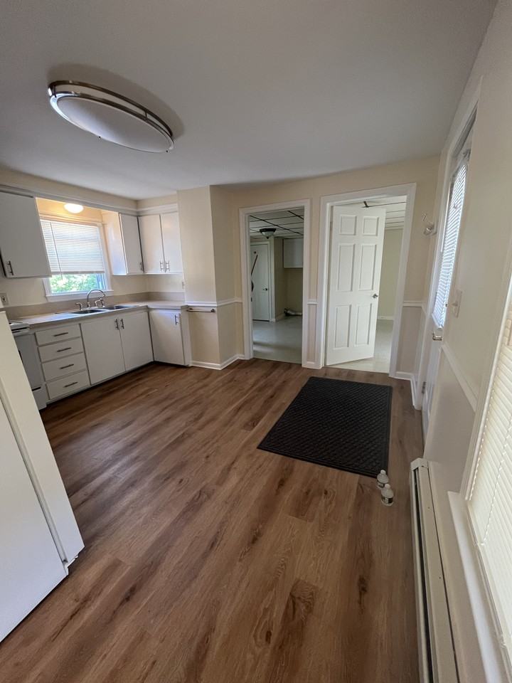 19 Ticonic St #1 - Photo 2 of 6