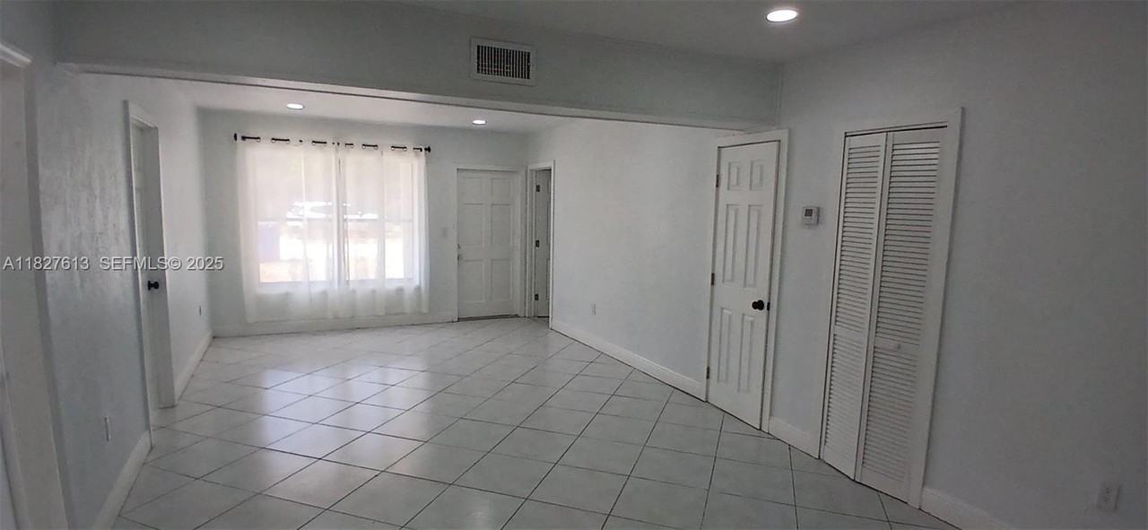 6332 Garfield Street - Photo 5 of 16