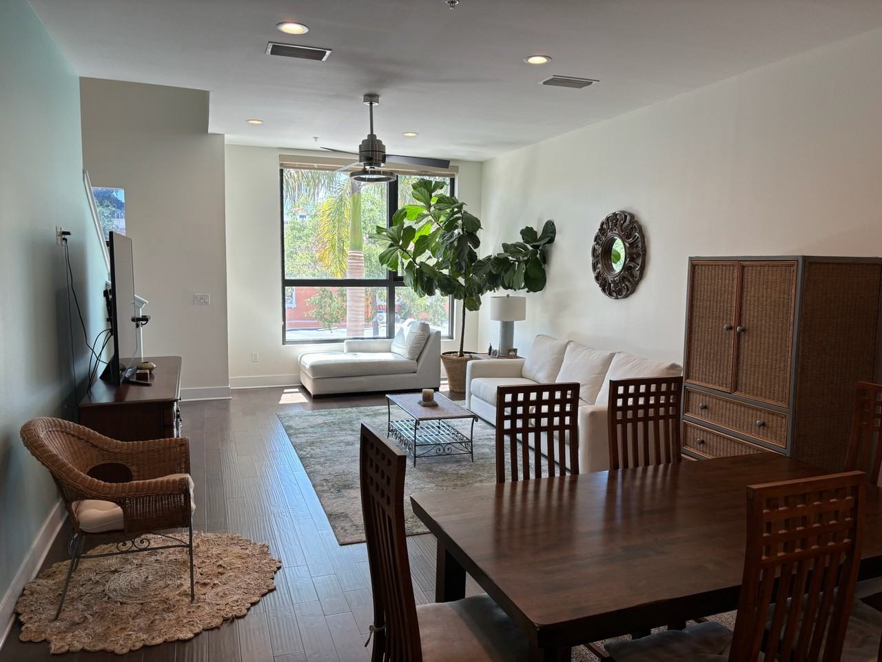 130 8th St N #1 - Photo 5 of 25