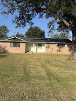 featured image of 915 N Spring St #1