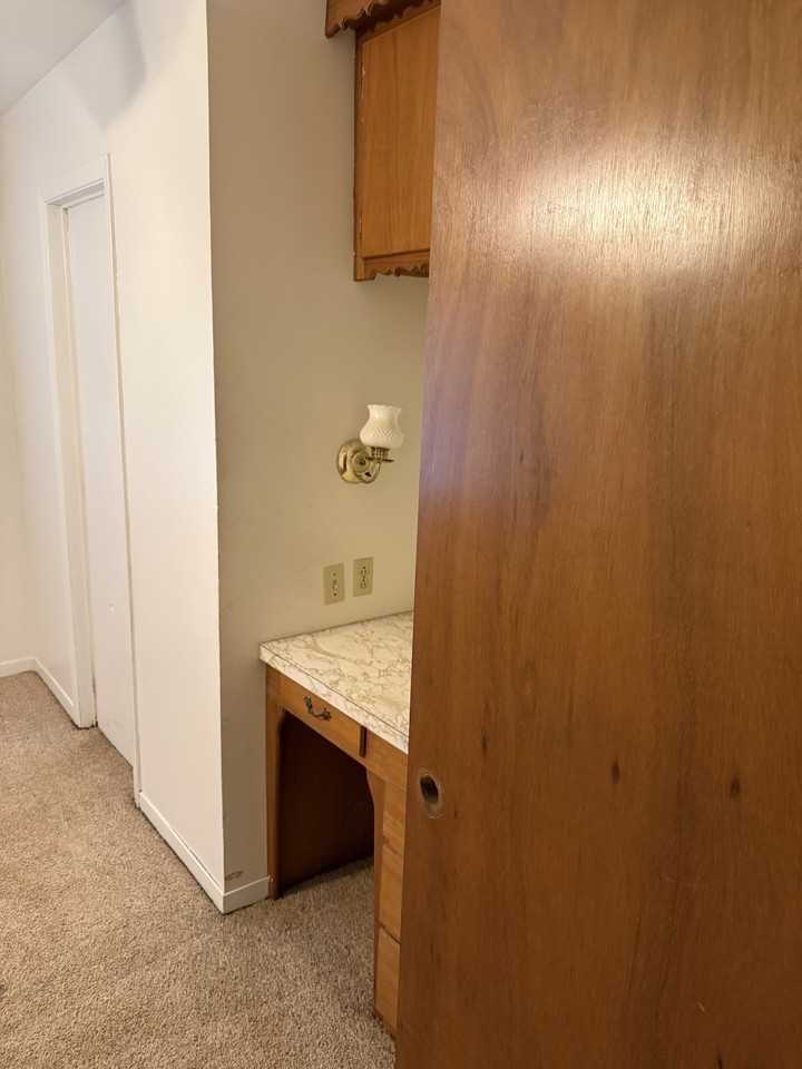 915 N Spring St #1 - Photo 3 of 13