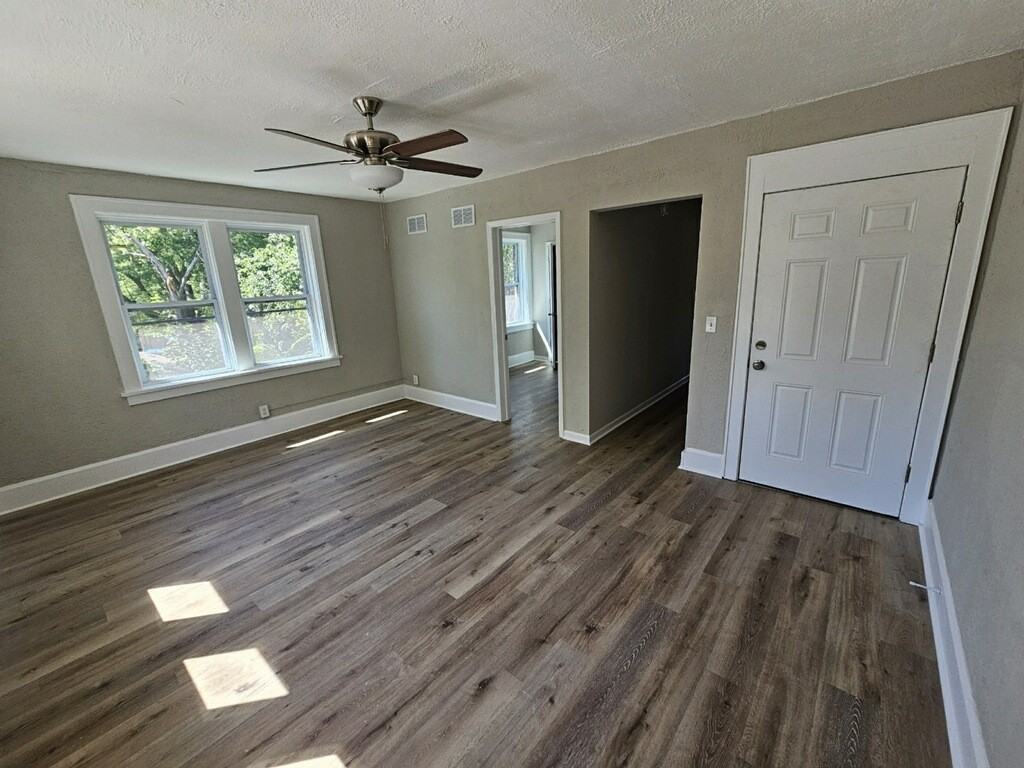 1418 22nd Ave #2W - Photo 7 of 11