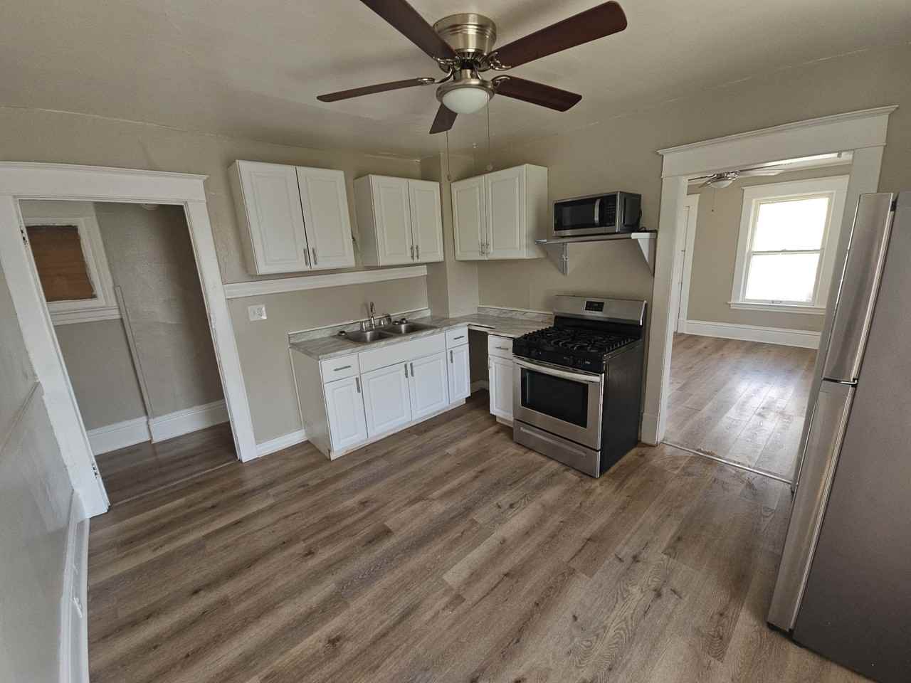 333 S Gardiner Ave2 #2 - Photo 2 of 11