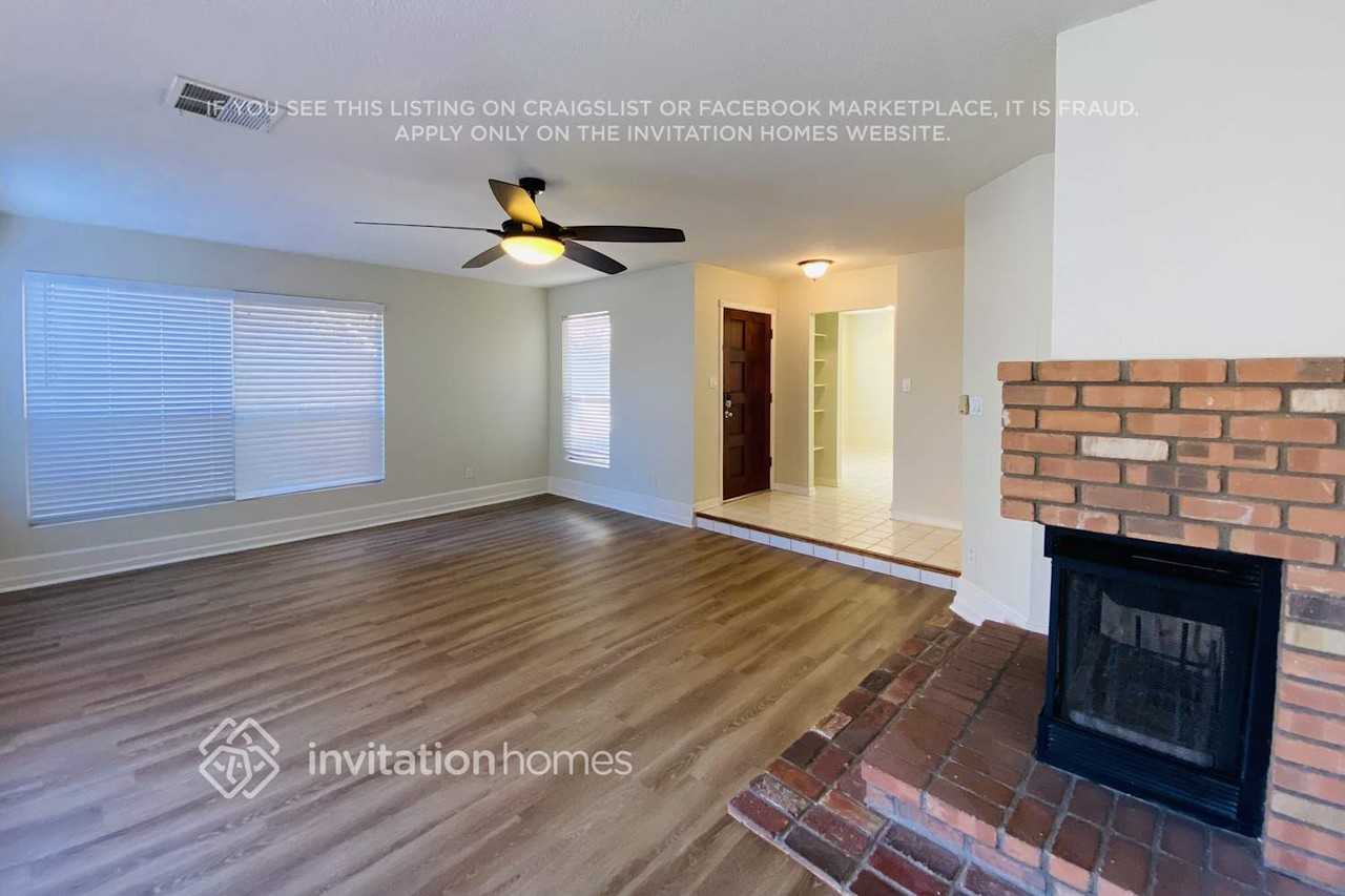 3861 W Ivanhoe St - Photo 3 of 18