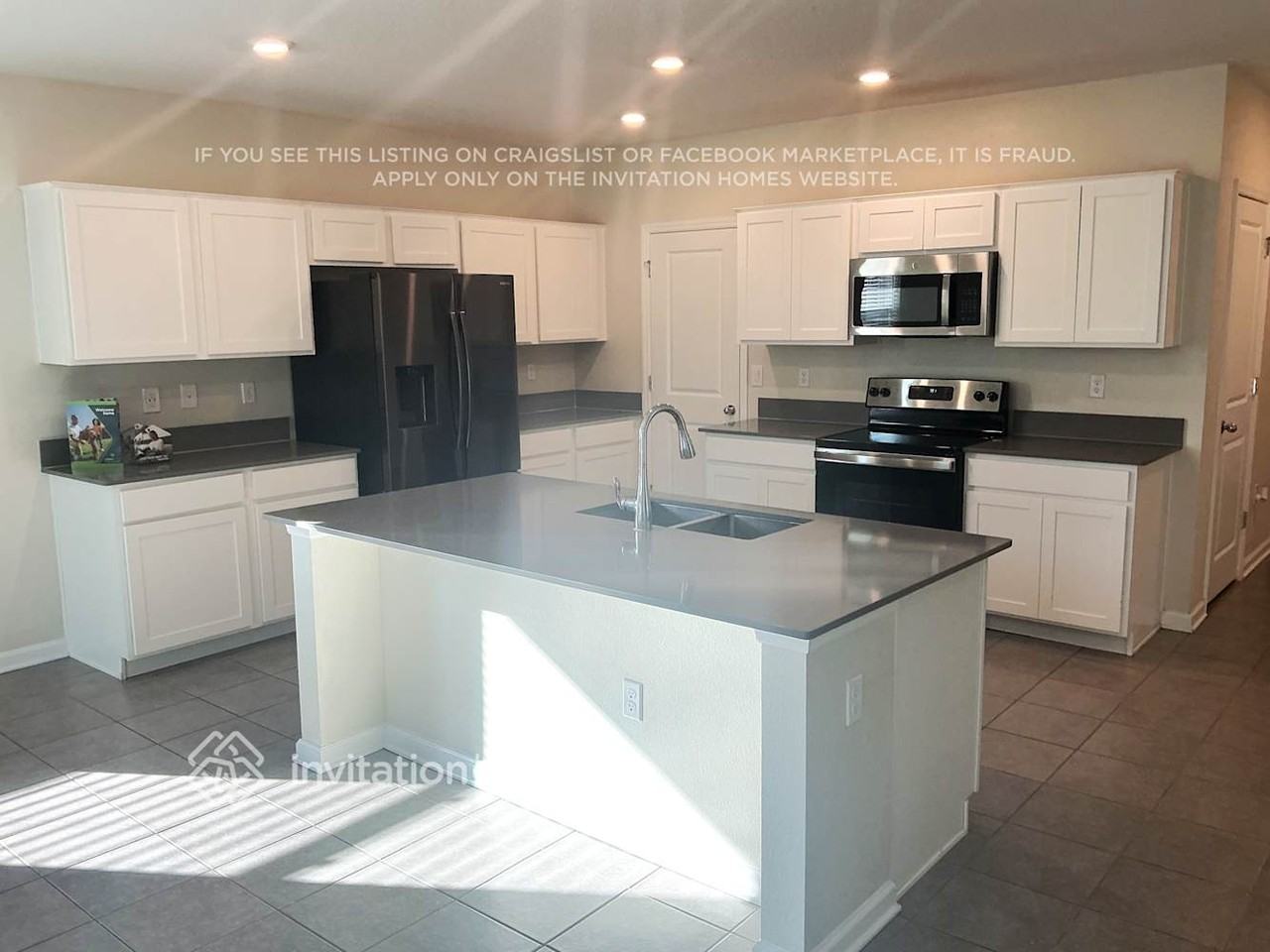 4161 Bull St - Photo 3 of 9