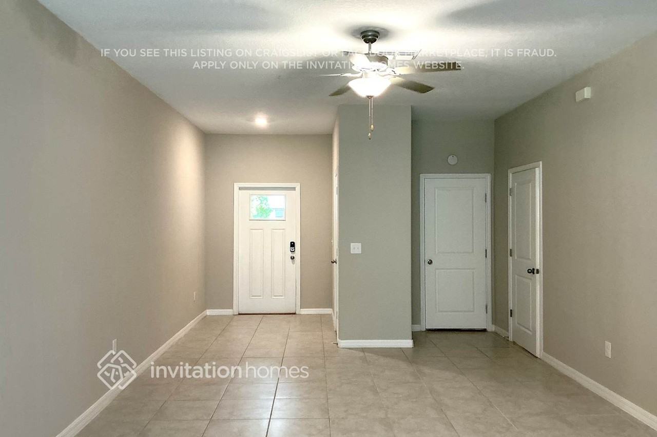 8544 Houndstooth Enclave Dr - Photo 2 of 18