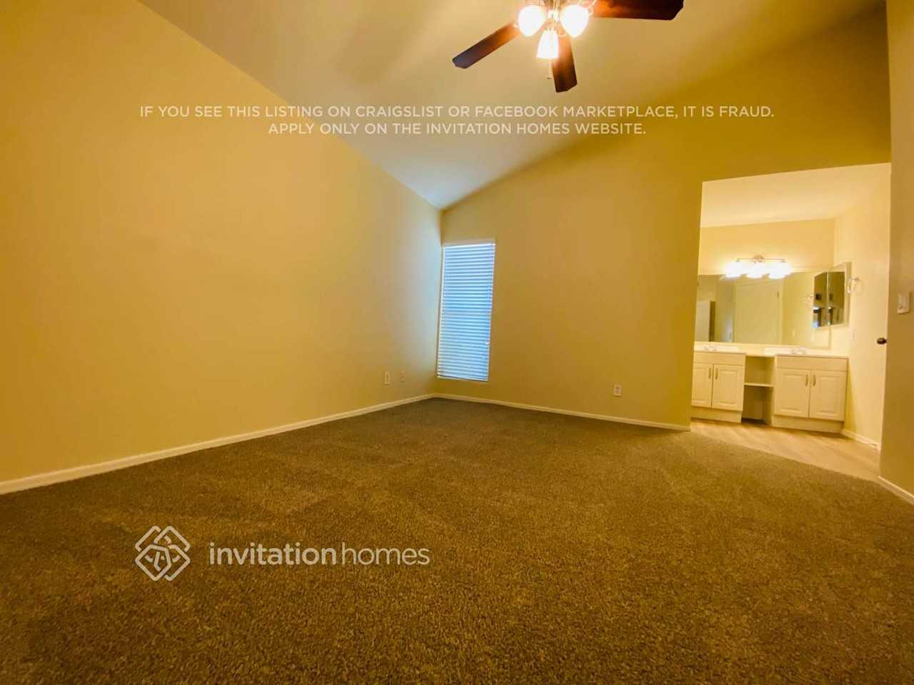 1311 W Straford Dr - Photo 3 of 14
