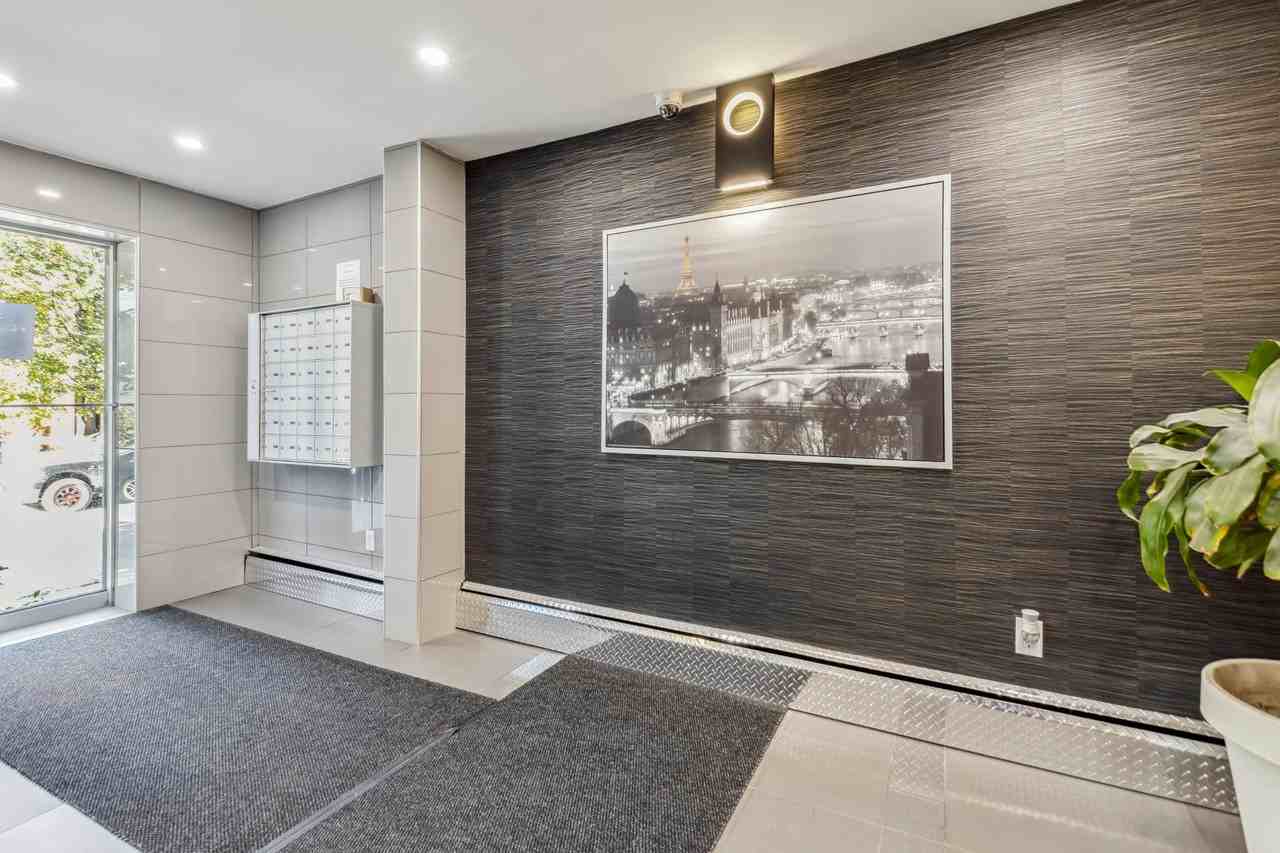 Clarence Street Apartments - Photo 4 of 28