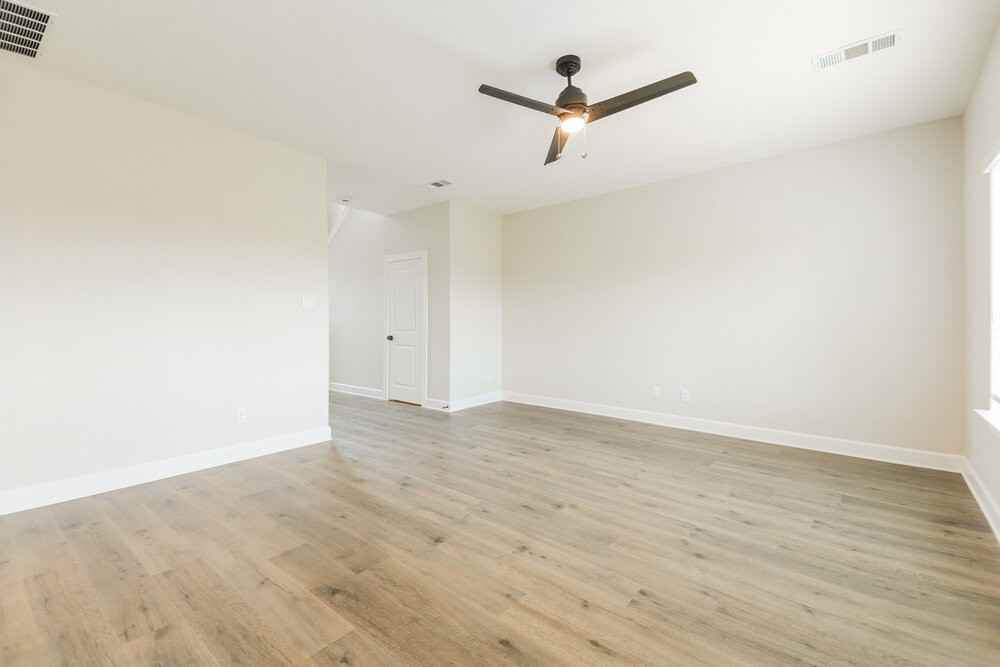 907 Princeton Hts - Photo 7 of 17