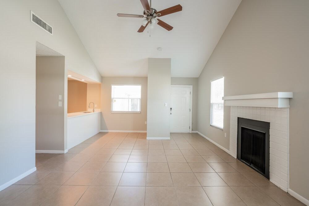 1355 Interstate Dr - Photo 4 of 16