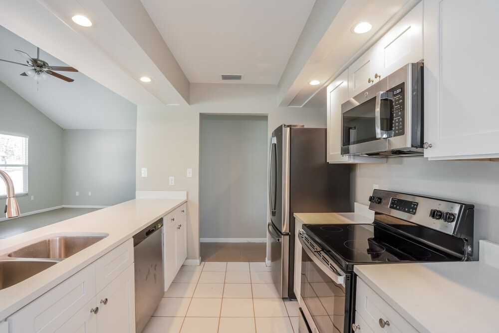 1355 Interstate Dr - Photo 6 of 16