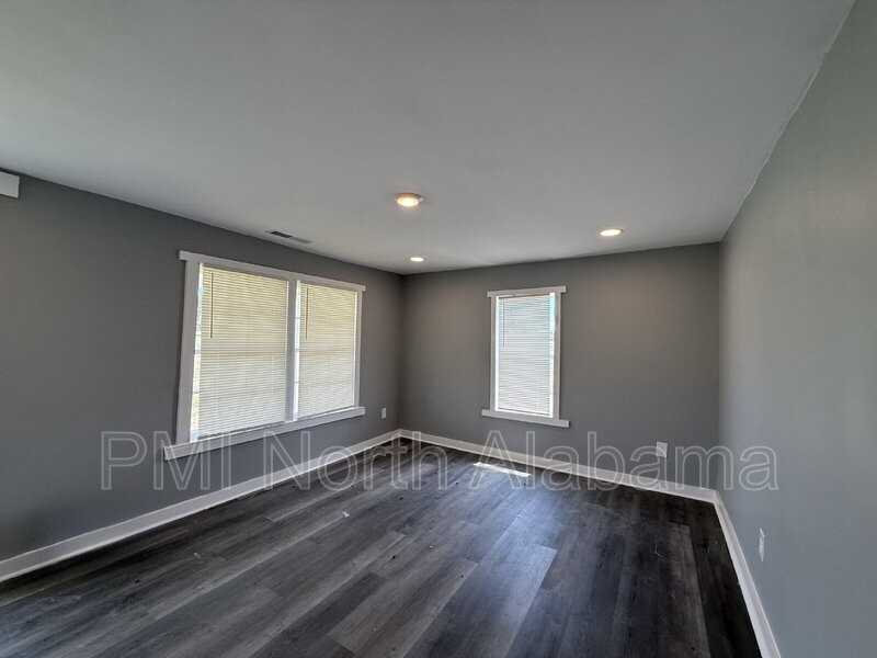 23391 Mooresville Rd - Photo 3 of 12