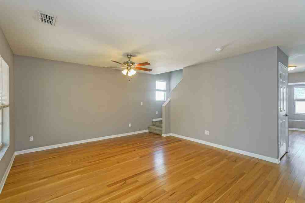 15017 Deer Meadow Dr - Photo 4 of 17