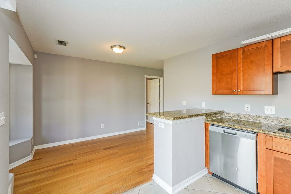 15017 Deer Meadow Dr - Photo 7 of 17