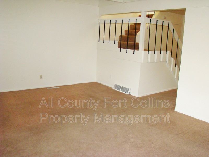 1623 Larch St - Photo 2 of 21