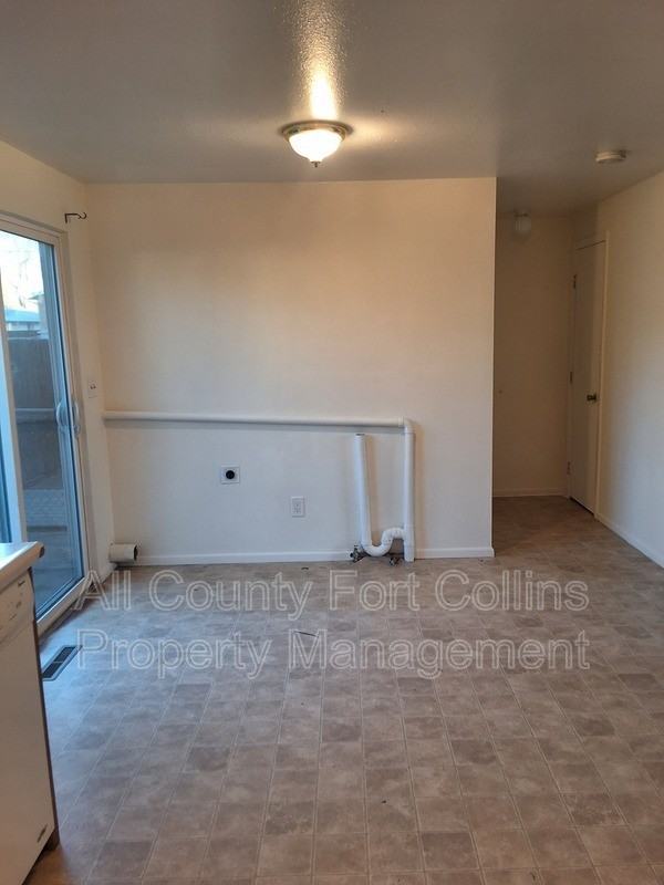 1403 E 7th St #A - Photo 4 of 12