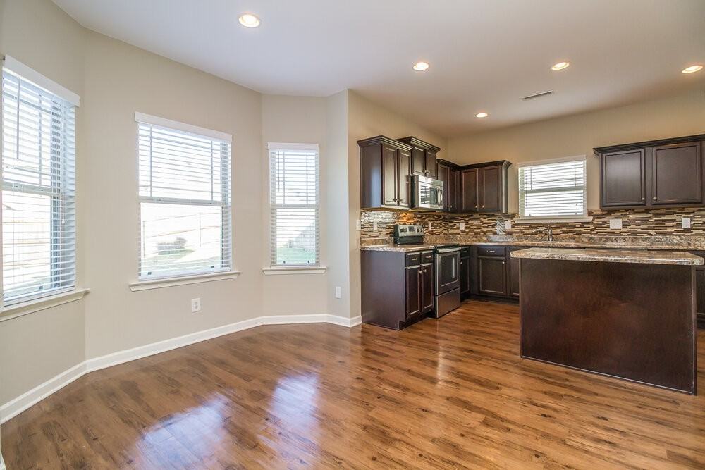 8005 Lakota Ct - Photo 6 of 16