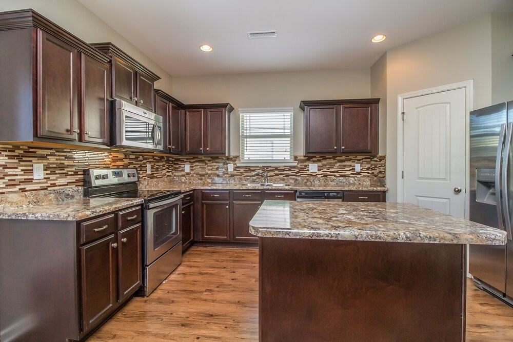 8005 Lakota Ct - Photo 7 of 16