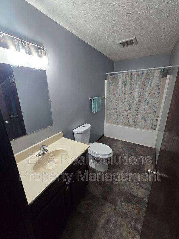 137 N Guilford Ave - Photo 6 of 18