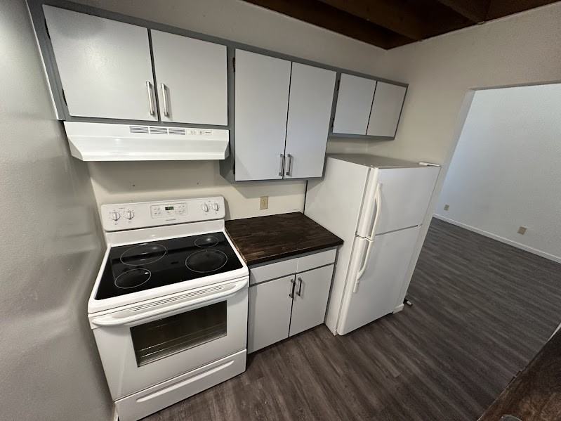 910 East 9th Avenue #1 - Photo 6 of 17