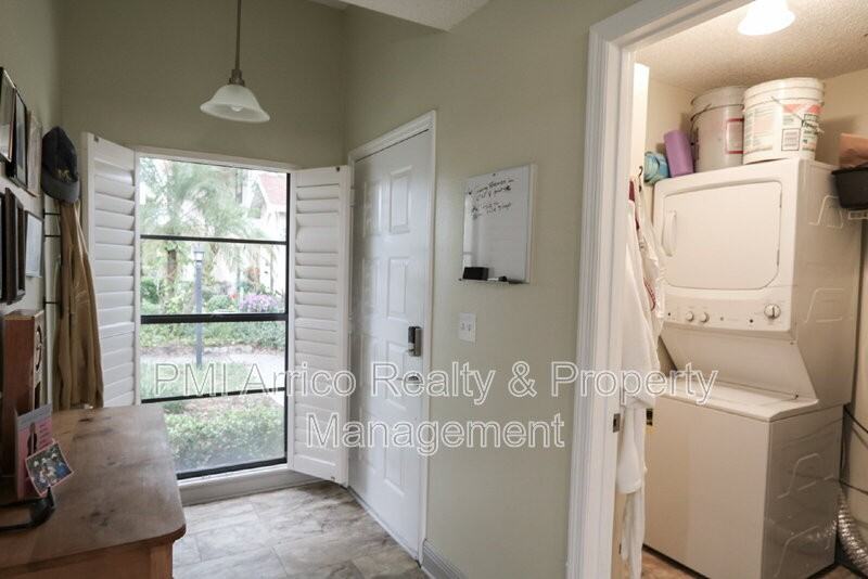 323 Knottwood Ct - Photo 6 of 26