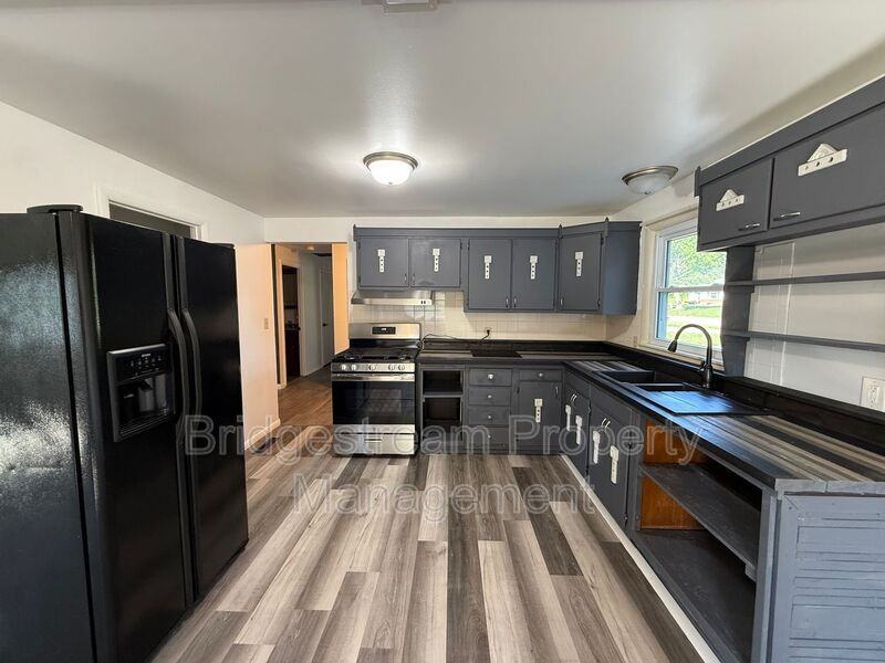 54 Benzell Dr - Photo 2 of 11