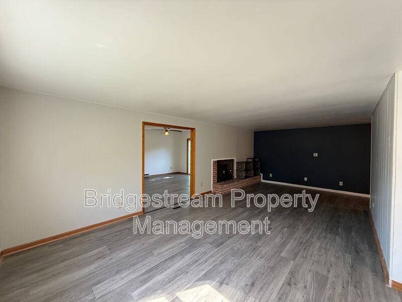 54 Benzell Dr - Photo 5 of 11