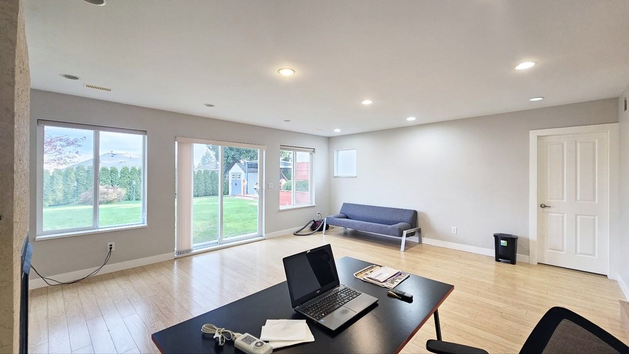 1510 Rideau Avenue - Photo 3 of 16