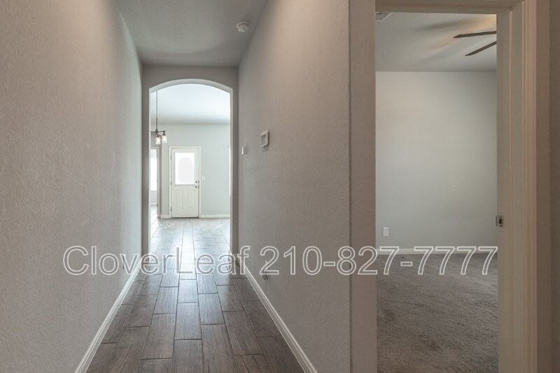 524 Willow Valley St - Photo 4 of 24