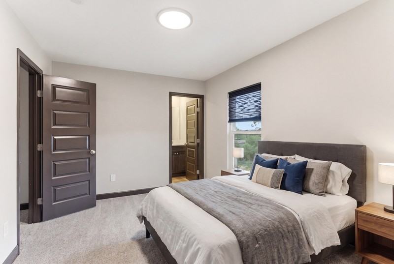 112 Delaney Way - Photo 7 of 10