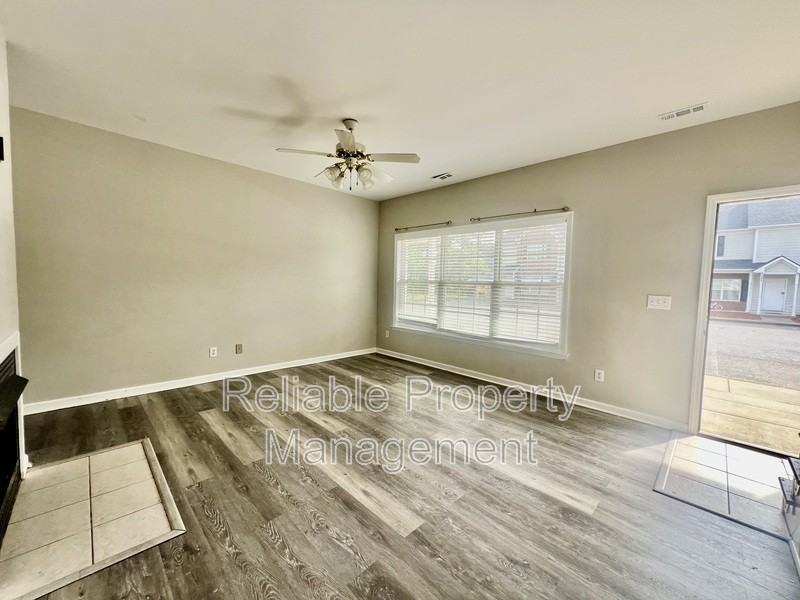 2829 Bennington Dr - Photo 6 of 12