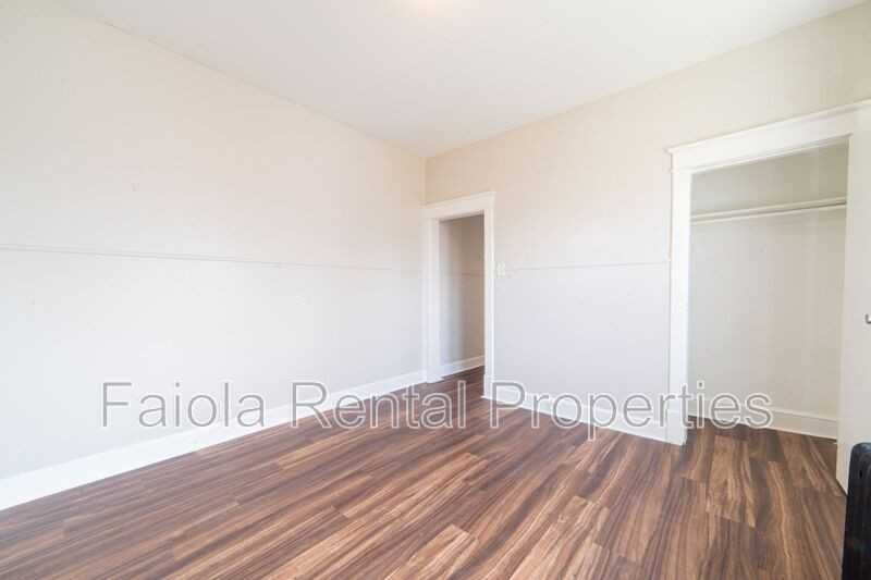 426 W Peach St #2 - Photo 5 of 12