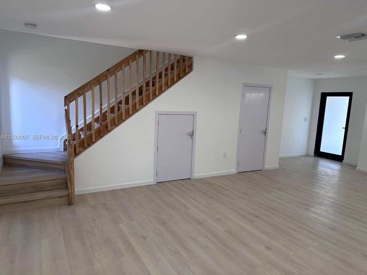 574 Northwest 7th Street #1 - Photo 6 of 10