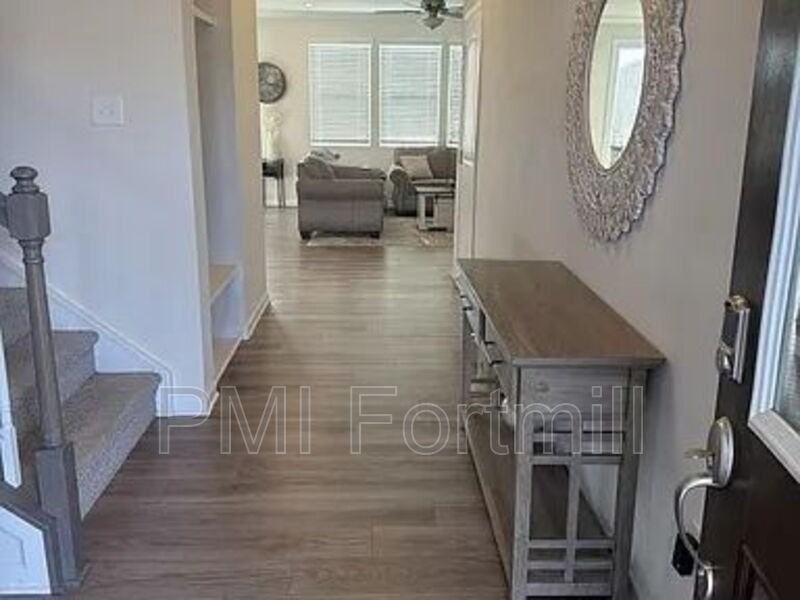 1714 Woodend Dr - Photo 2 of 11