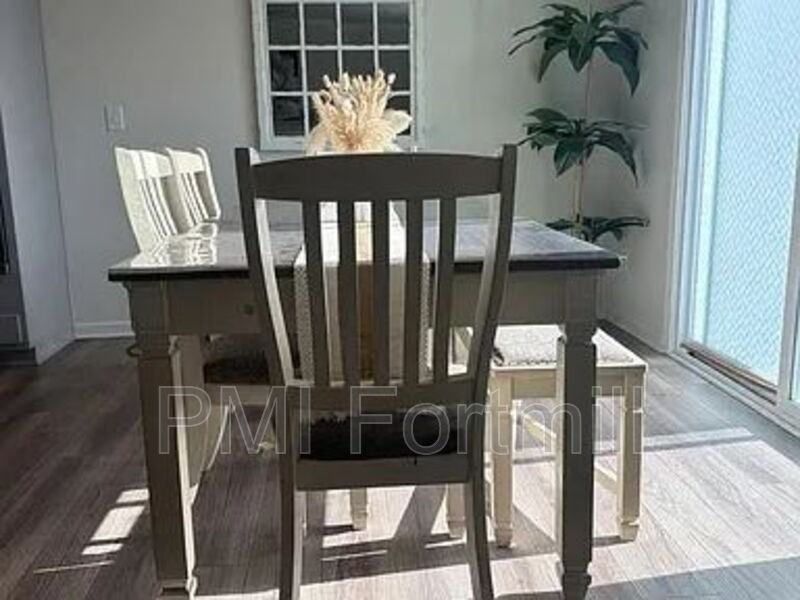 1714 Woodend Dr - Photo 4 of 11