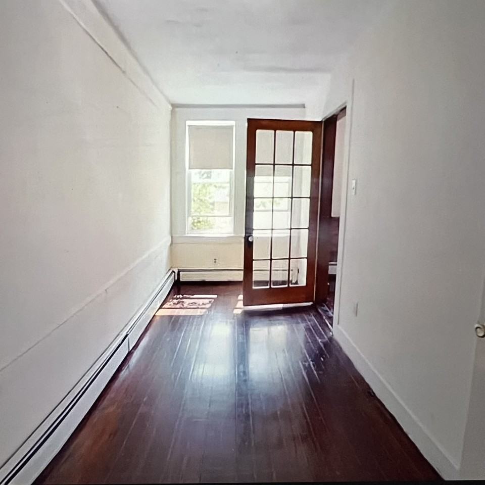 22 Daniels Ct #1 - Photo 7 of 12