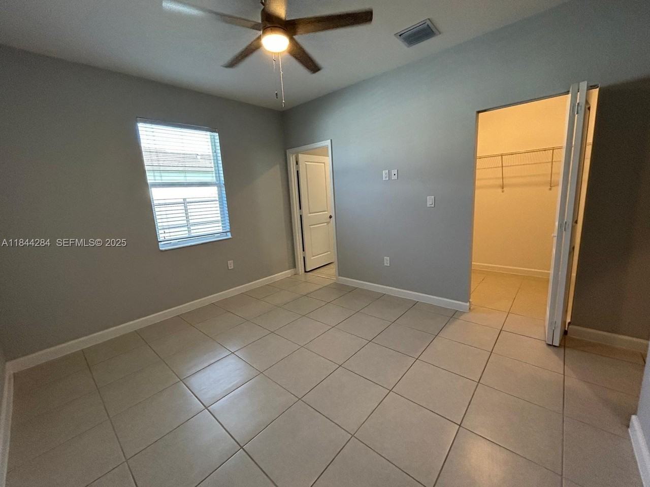 16740 Southwest 290th Lane - Photo 7 of 29