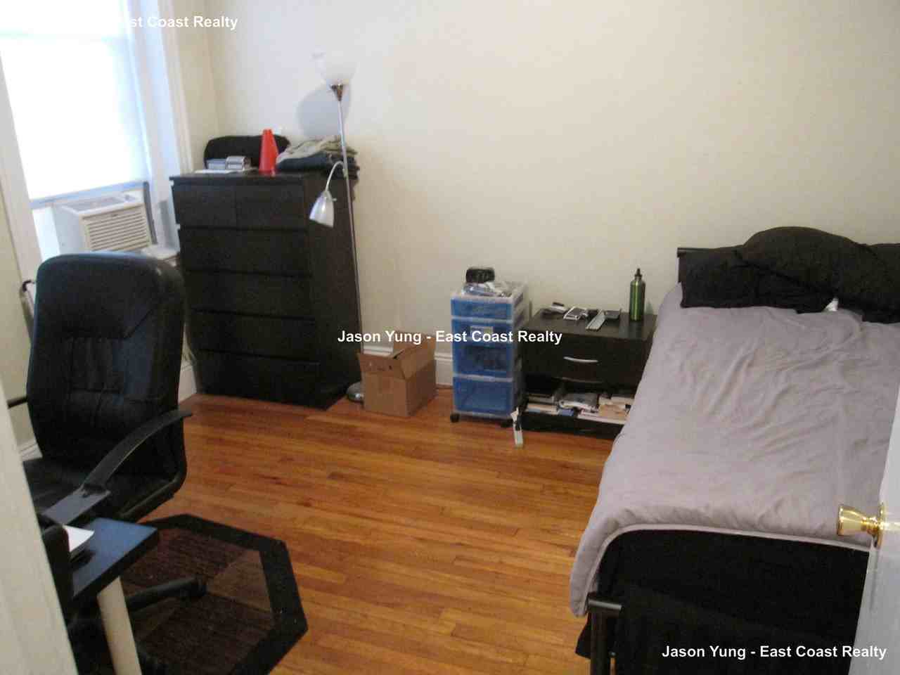 220 Kelton St #20 - Photo 5 of 9