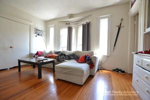 featured image of 548 Washington St #1