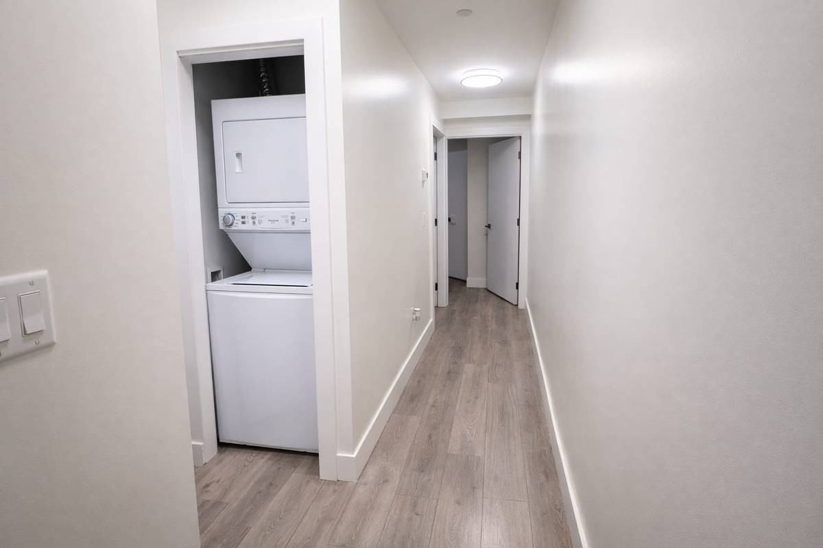 3324 East 2nd Avenue - Photo 5 of 9