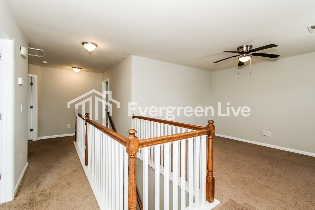 384 Union Station Way - Photo 7 of 15