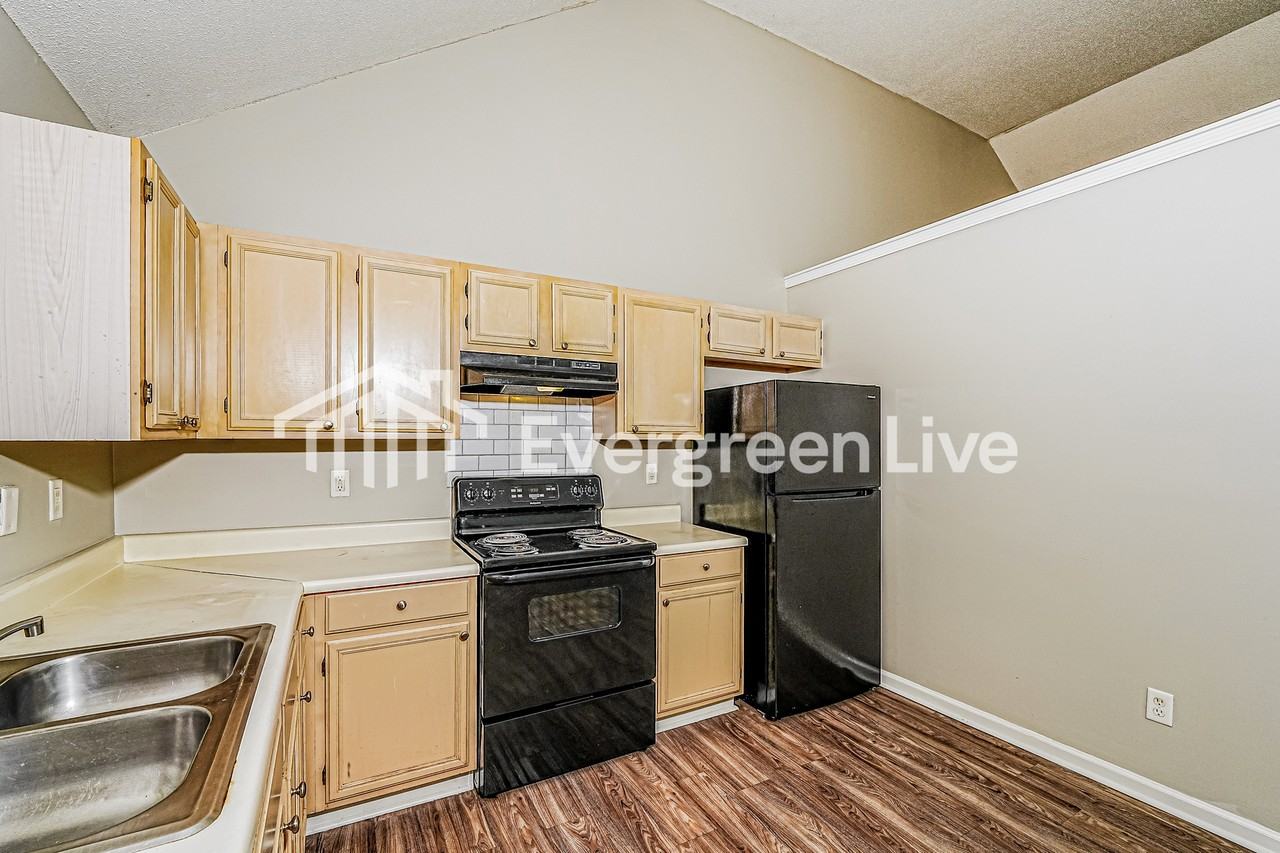 6752 Brittany Pl - Photo 6 of 15