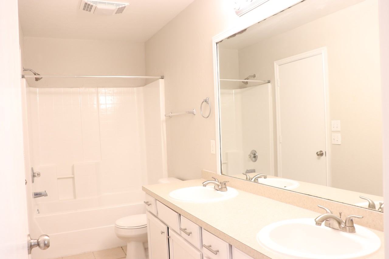 1215 Eastgate Dr #1215 - Photo 3 of 16