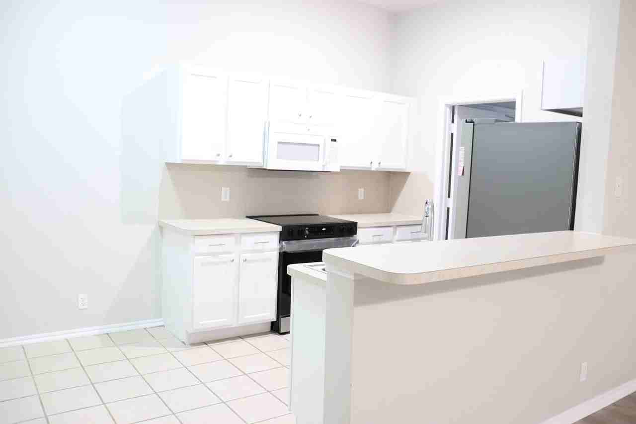 1215 Eastgate Dr #1215 - Photo 5 of 16