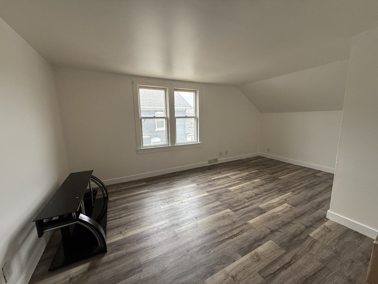 710 Pine St - Photo 4 of 6