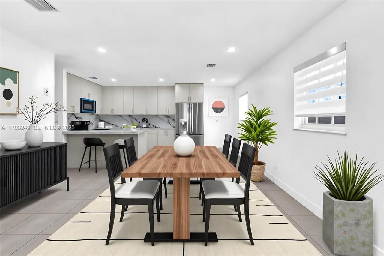 11790 Southwest 34th Street - Photo 2 of 56