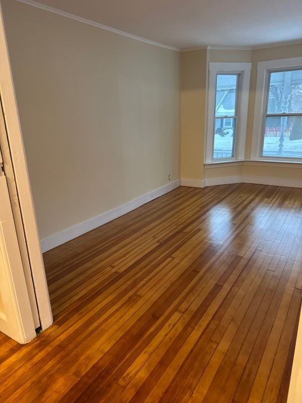 79 Meadow St - Photo 5 of 11